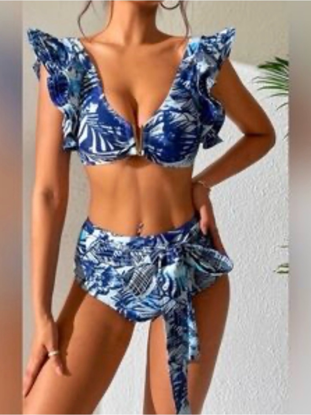 🌼NWT SPORLIKE BLUE AND WHITE HIGH WAISTED BIKINI SIZE SMALL🌼